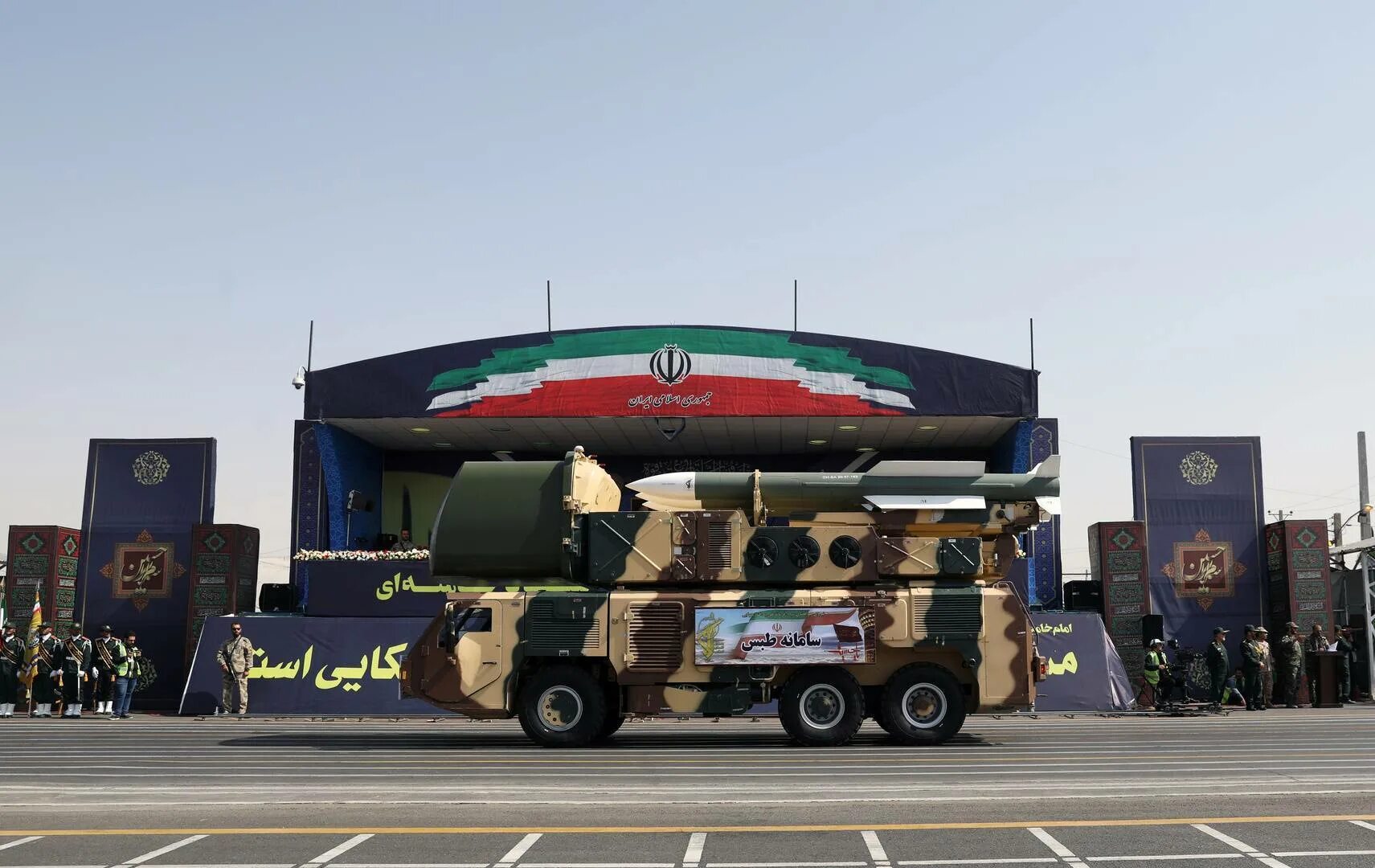 Армия ирана 2024. Военная техника Ирана. Военный парад в Иране. Иранские военные техники.