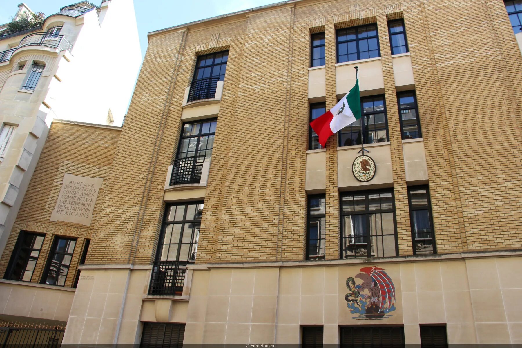 Посольство россии в мексике. Американское посольство в Мехико. Посольство Мексики. Посольство России в Мехико. Посольство Мексики в Москве.