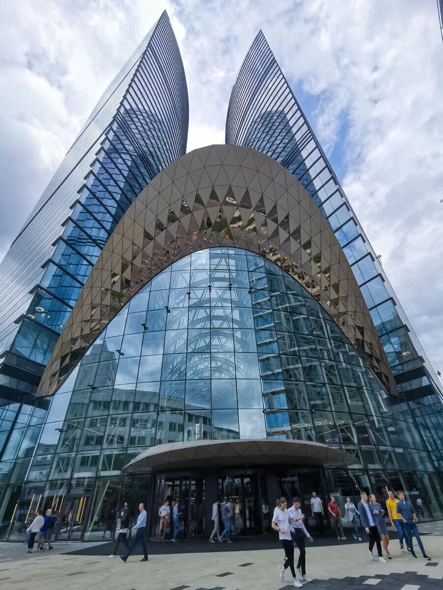 Здание сбербанка в москве. Кутузовский проспект 32. Сбербанк Сити. Москва, Кутузовский проспект, 32. Кутузовский проспект 32 Сбер. Здание Сбербанка Кутузовский 32.