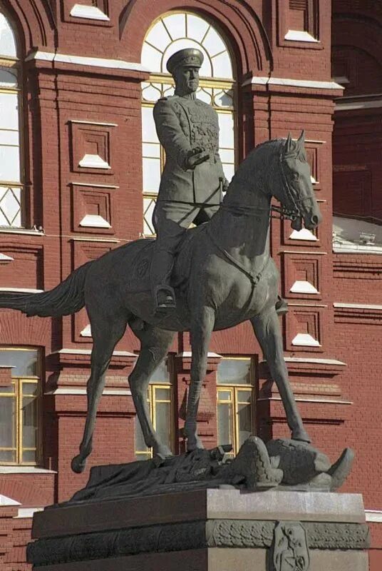 вячеслав клыков памятники. клыков скульптуры. клыков скульптуры. памятники скульптора клыкова. памятник клыкова курск.