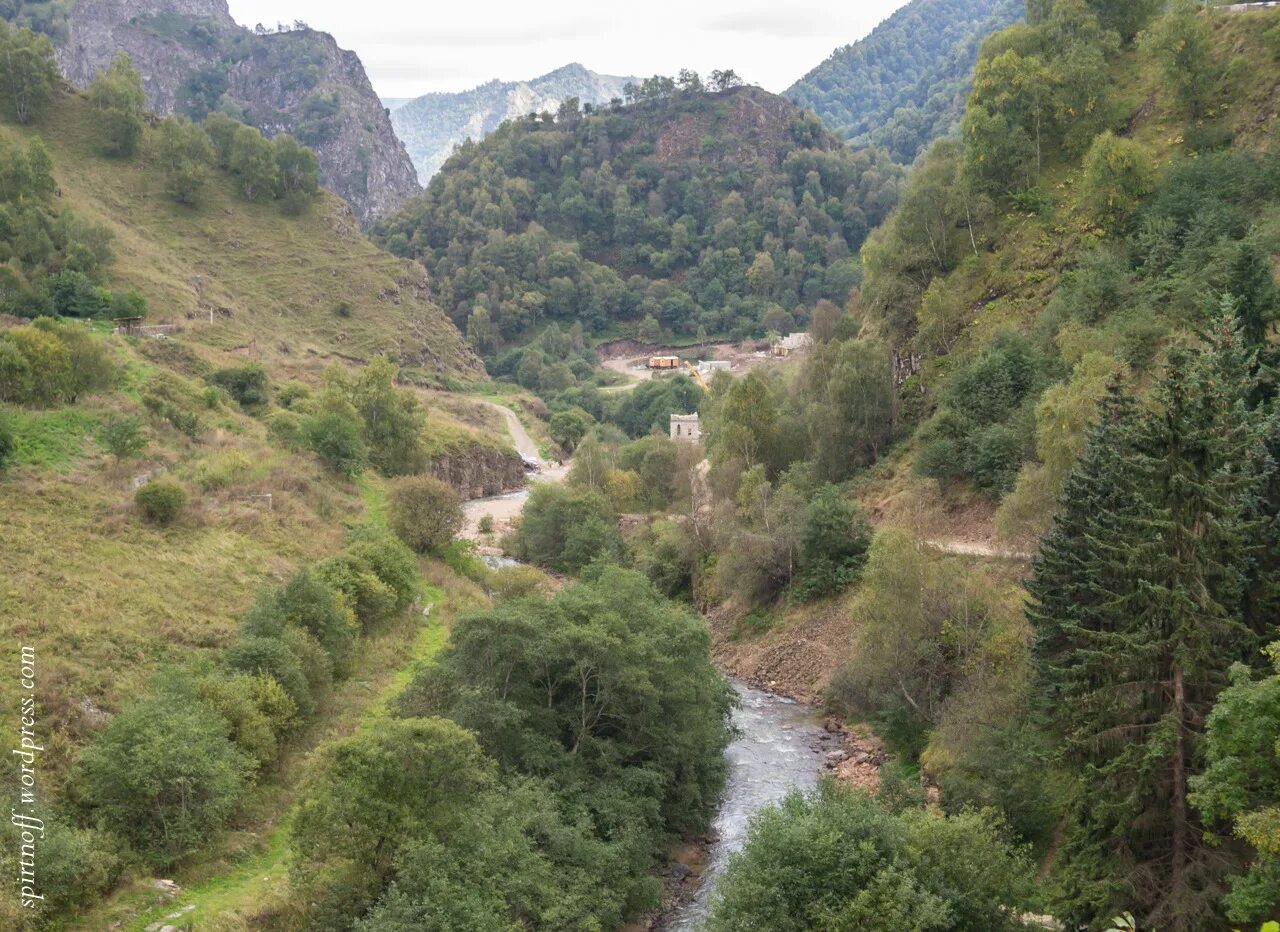 Нарзан кабардино балкария. Река Хасаут Долина Нарзанов. Долина Нарзанов Кабардино-Балкария Кисловодск. Долина Нарзанов Долина реки Хасаут. Долина Нарзанов Кисловодск Приэльбрусье.