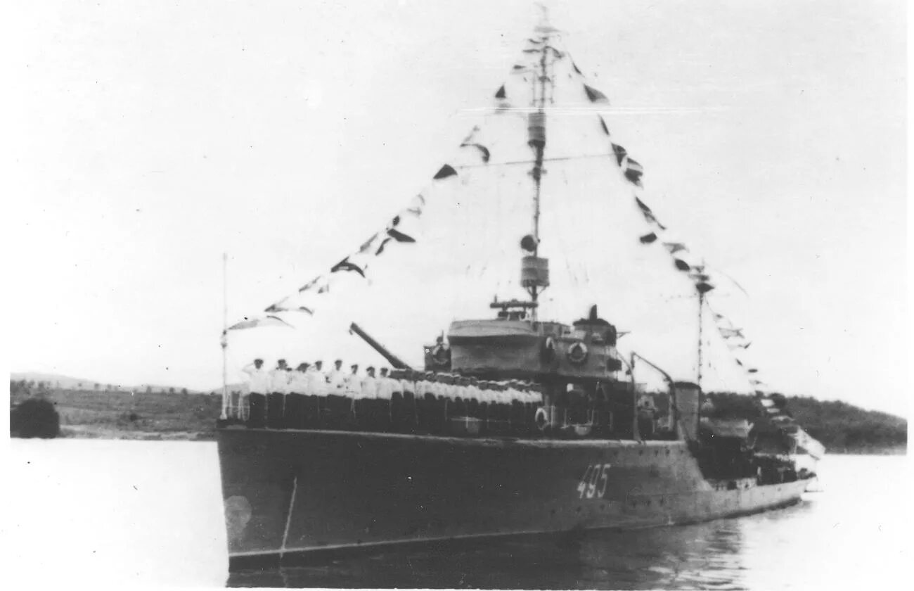 Корабль метель. Сторожевой корабль ураган 1931. сторожевой корабль метель тоф. сторожевой корабль орлан 1941. гвардейский сторожевой корабль метель.