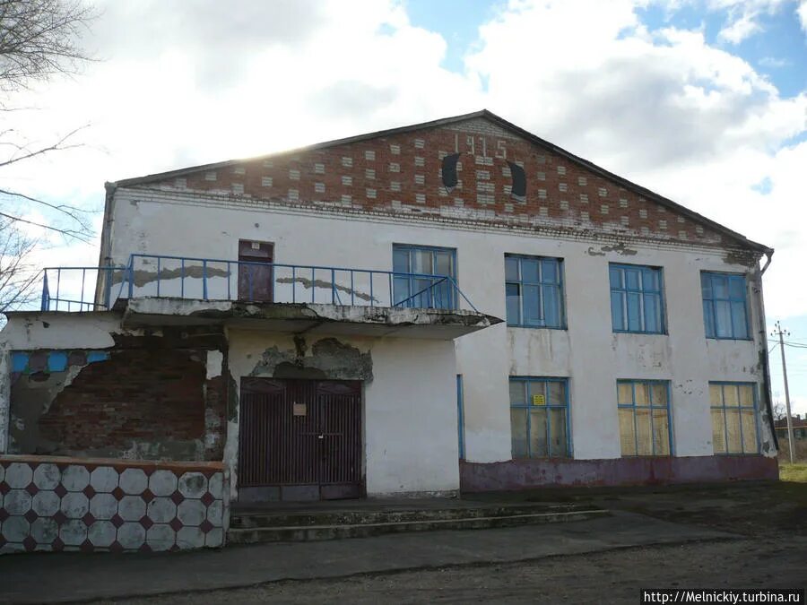 Погода в калаисе. Калаис Кирсановский район. Река ворона в селе Калаис. Река ворона Кирсановский район. Река Калаис.