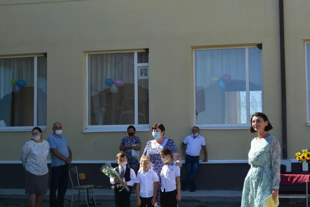 Алупка школа 1. Алупка интернат. Школа интернат 4 грачевский район. Алупка школа искусств. Алупка школа.