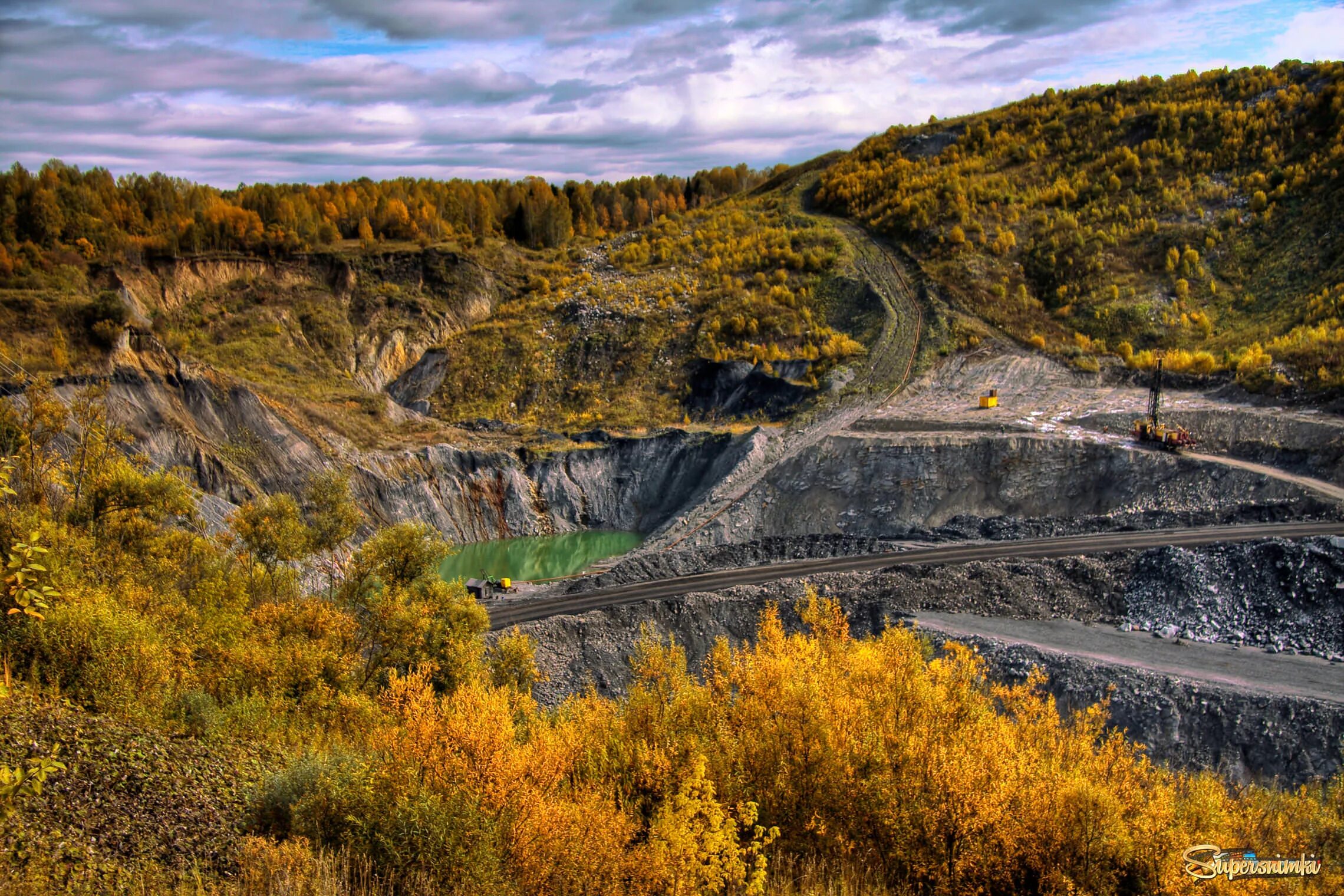 кузнецкий бассейн кузбасс. талдинский угольный разрез новокузнецк. кузнецкий бассейн кузбасс. бачатский угольный разрез кемеровская область. угольный бассейн кузбасс.