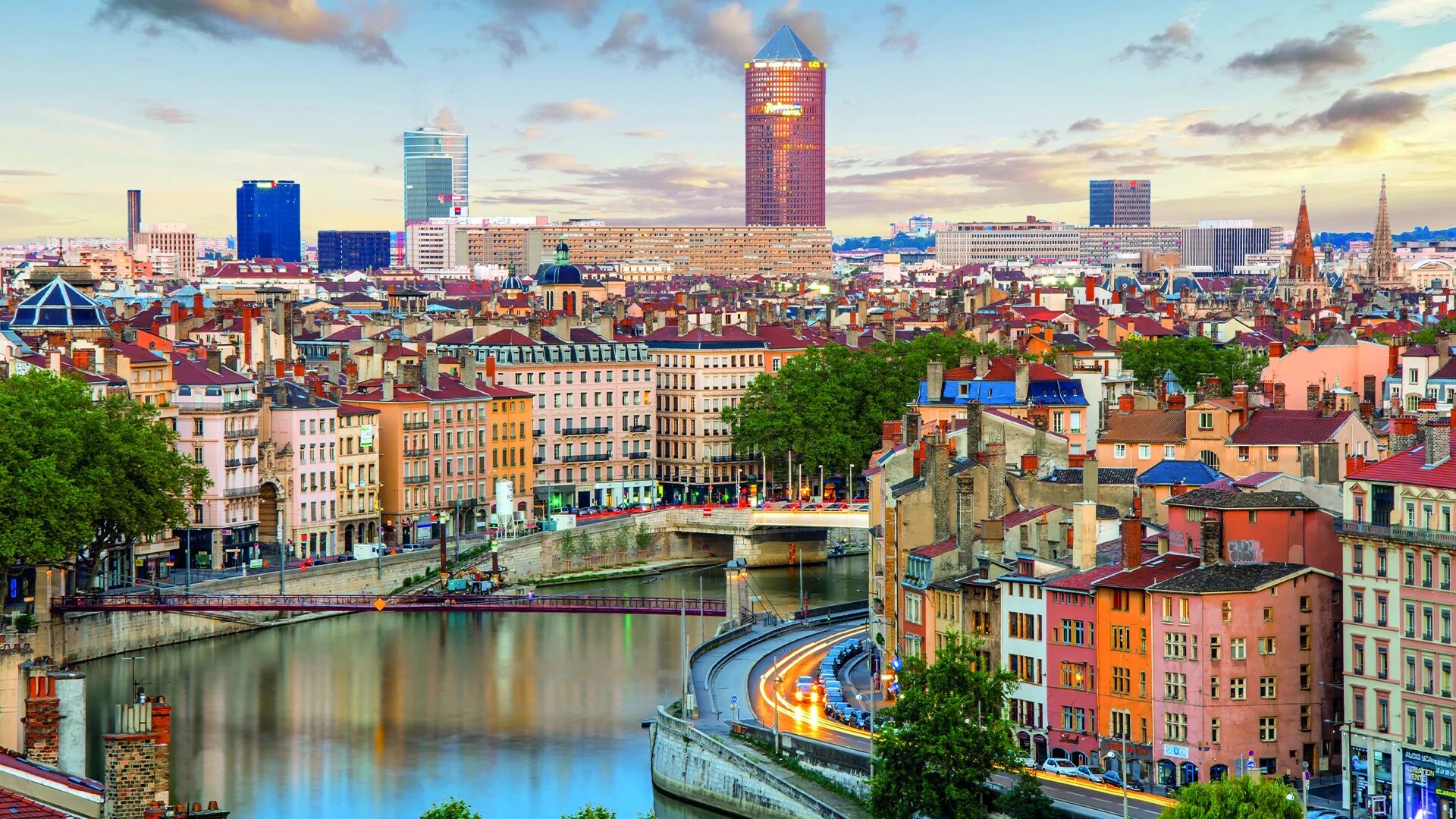 Лион река. Lyon город во франции. Лион река рона. Река рона во франции. Лион рона.