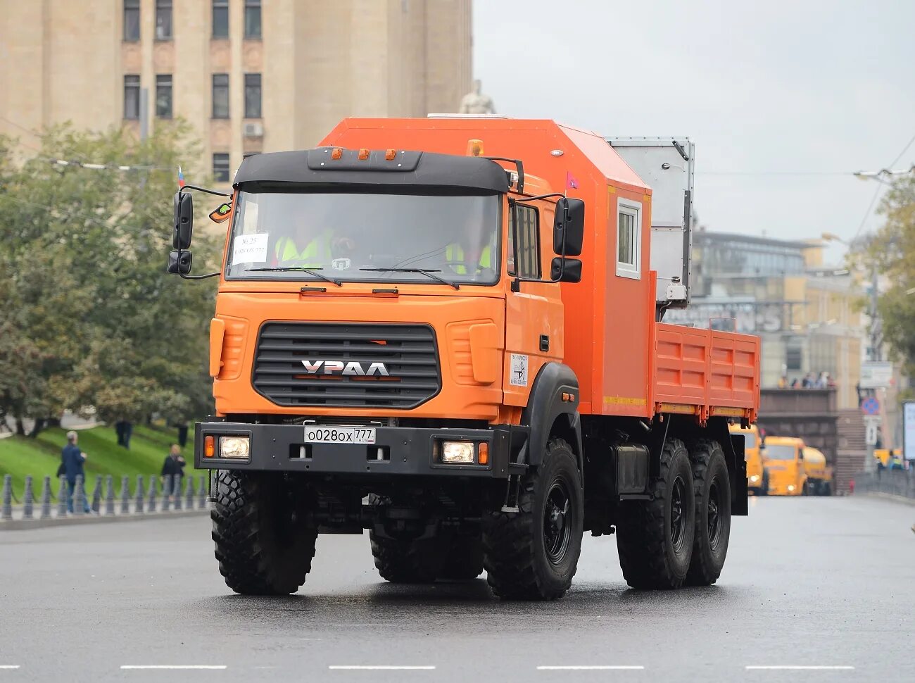 Автомобиль урал производят. Урал 5557. Автозавод УРАЛАЗ. УРАЛАЗ Миасс. Ивеко УРАЛАЗ.