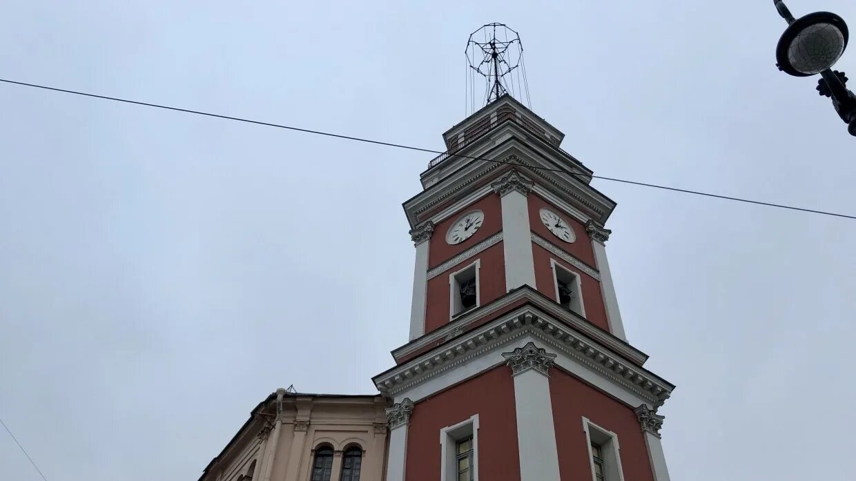 Башня городской Думы Санкт-Петербург. Думская башня Санкт-Петербург смотровая. Башня городской Думы на Невском проспекте смотровая площадка.