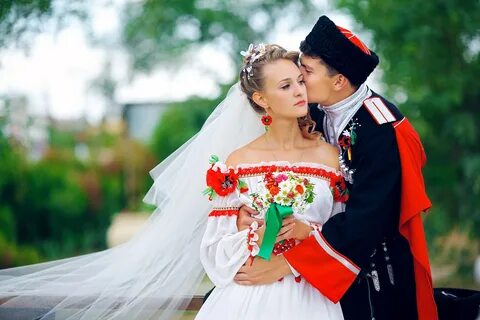 Свадьба в национальных костюмах