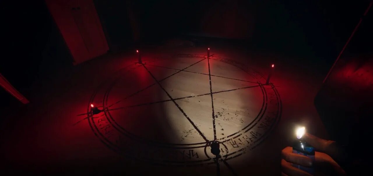 Проклясть предмет. Проклятые предметы фазмофобия. Проклятые предметы phasmophobia. Проклясть предмет. Самые проклятые вещи в мире.