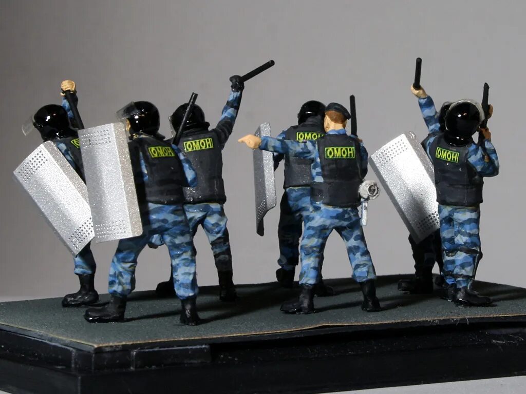 Мод омон мелон. Lego омон гус. алекс миниатюрес. фигурка омон. игрушка омоновец.