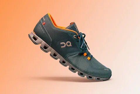 Sports shoes
