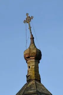 Над колокольней