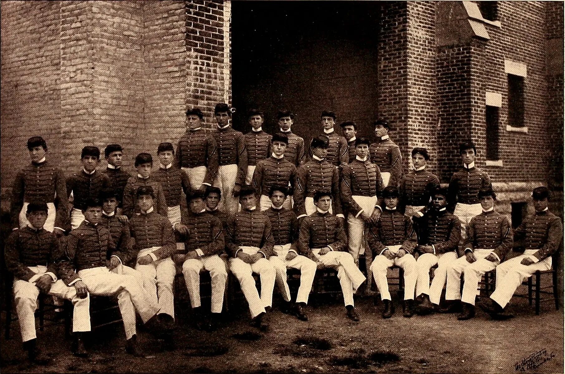 Санкт-петербург 1899 года в фотографиях. Первая гаагская конференция - 1899 год. Санкт-петербург 1899 год. 1899 год фото. Гостиница метрополь москва 1905.