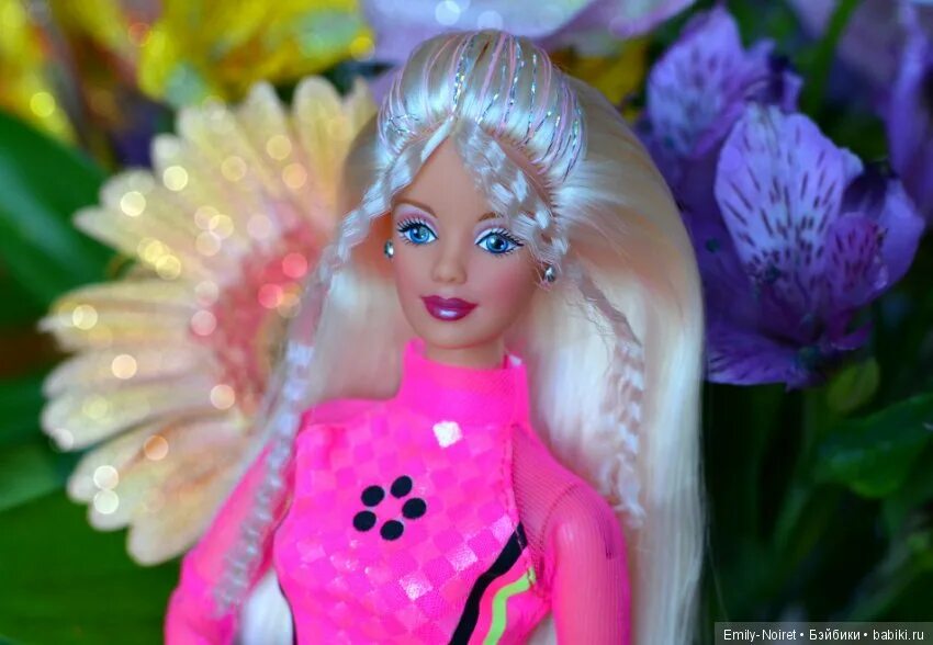 Барби 8 лет. Beyond Pink Barbie 1998. Синди Барби 1998. Barbie Beyond Pink. Куклы Барби 2023.