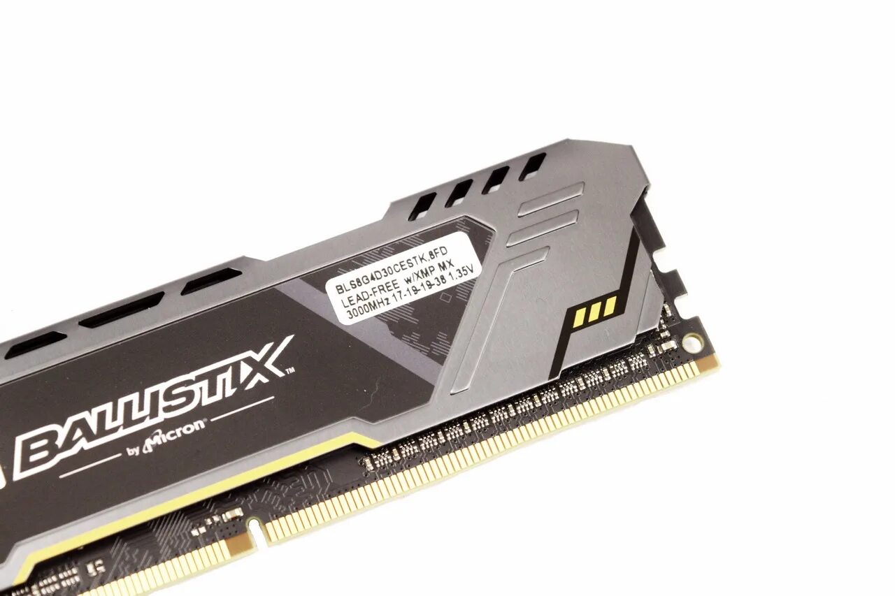 Оперативная память игровая 16 гб. Ballistix Sport 3000mhz. Crucial Ballistix ddr4. Crucial Ballistix Sport 3000. Оперативная память Ballistix 16гб ddr4.