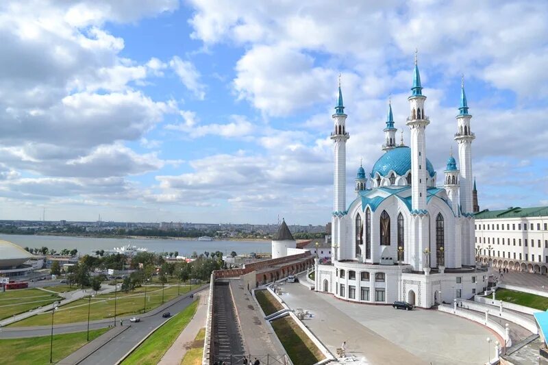 Точное время в татарстане сейчас. Казань столица Республики Татарстан. Мечеть кул-Шариф Казанского Кремля Казань. Республика Татарстан Казань Кремль. Татарстанска Казанский Кремль.