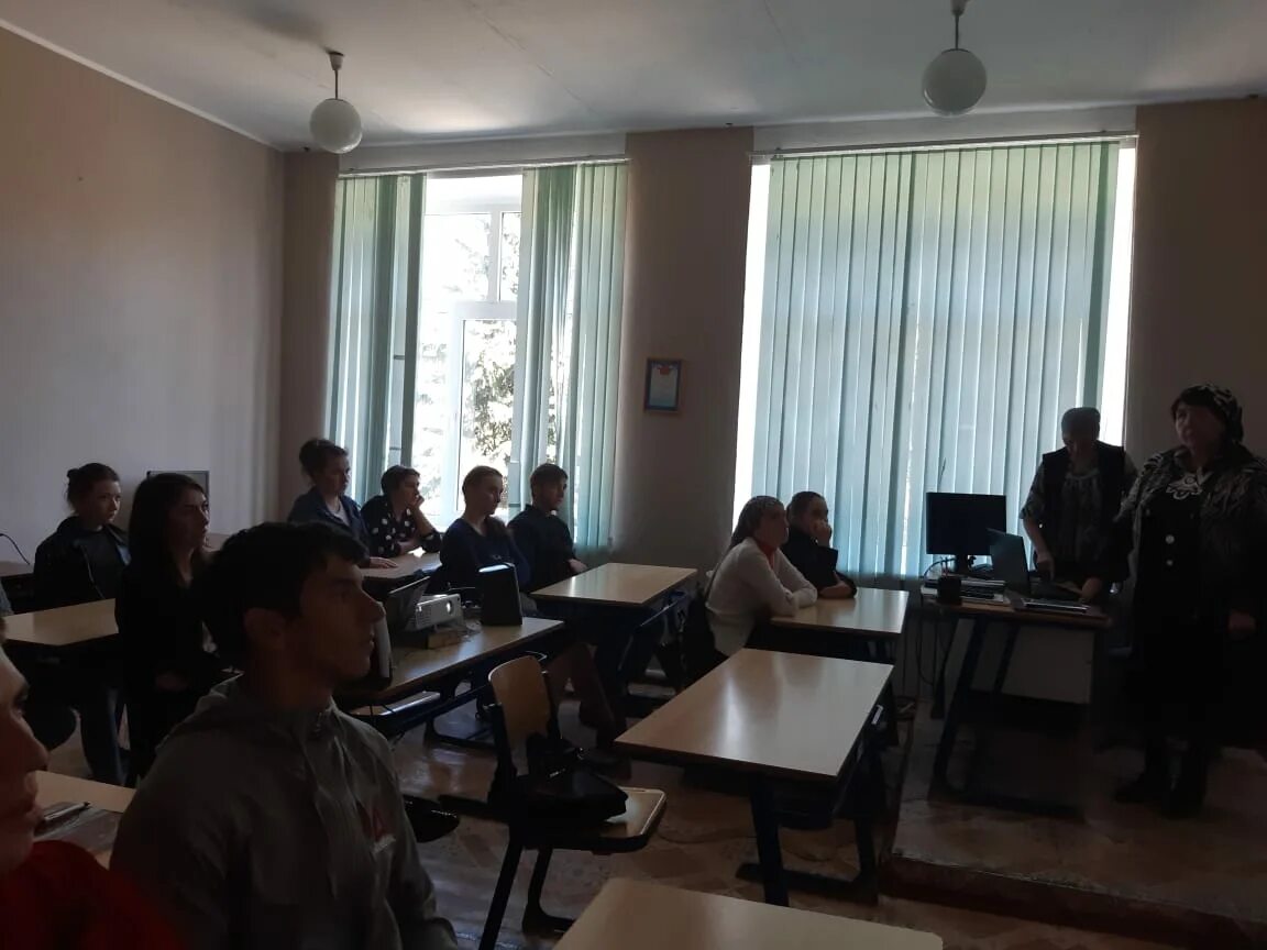 колледж кчр. первомайская школа кчр. карачаево-черкесский медицинский колледж. механико-технологический колледж с первомайское кчр. медногорск кчр учебные заведения.