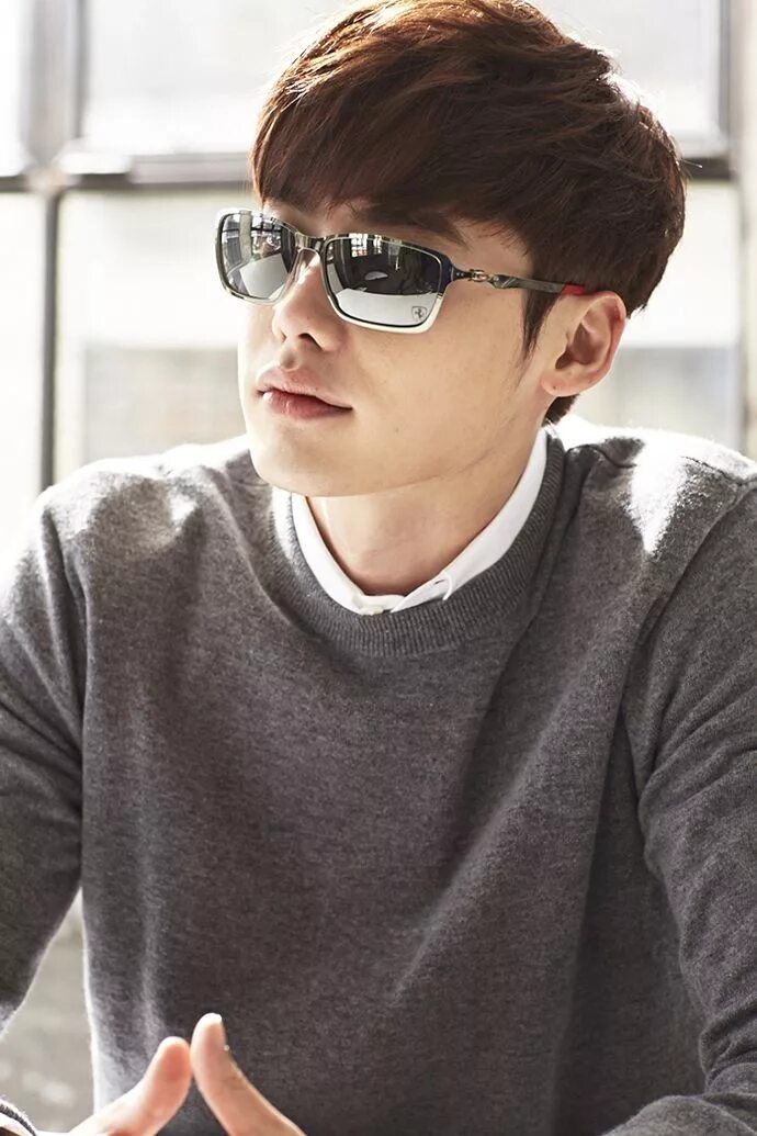 Lee jong suk. Чон сок. Ли Джун сок. Ли Чон сок фото. Lee Jong Suk муски.