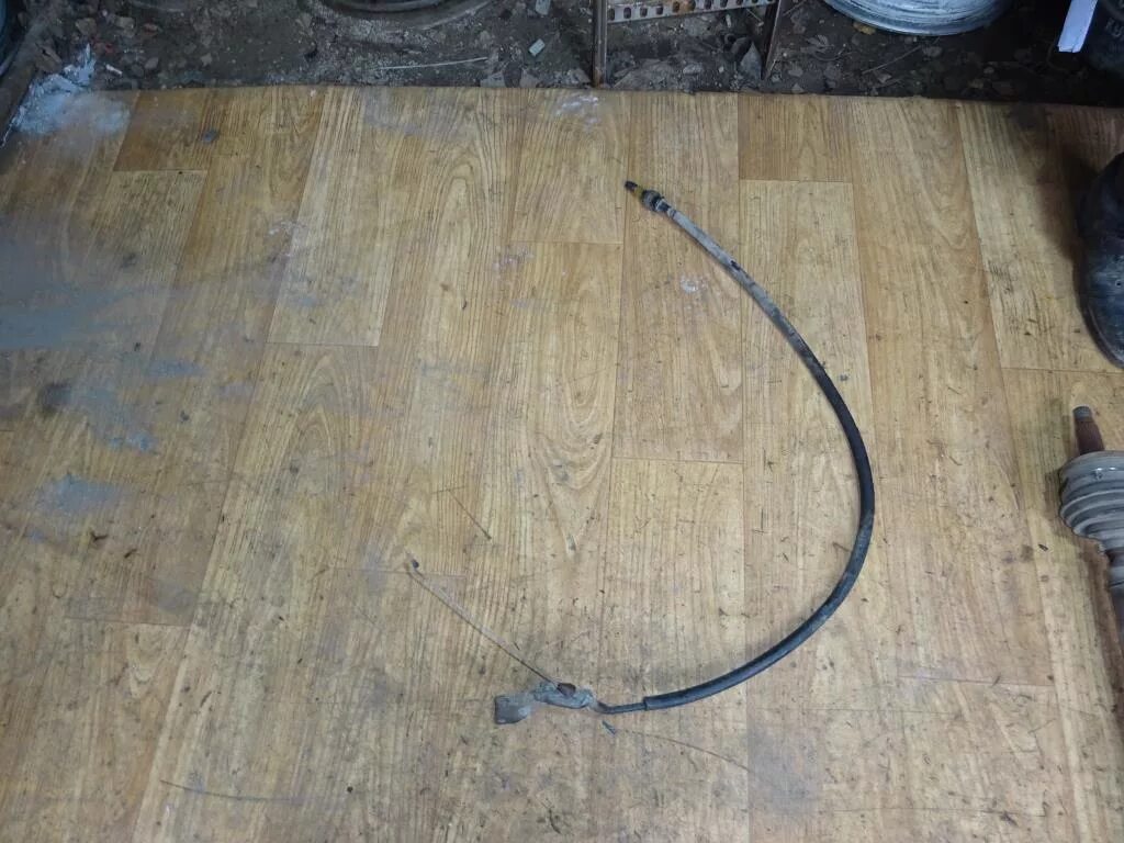 Трос 2109 трос газа. Тросик привода газонокосилки patriot 42bs. Трос газа 2114. Трос газа ваз 2108 карбюратор. Трос газа ваз 2114 8 клапанов.