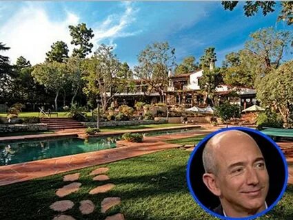28. 2007 yılında Beverly Hills'te bu malikaneyi 24.5 milyon dolara sat...