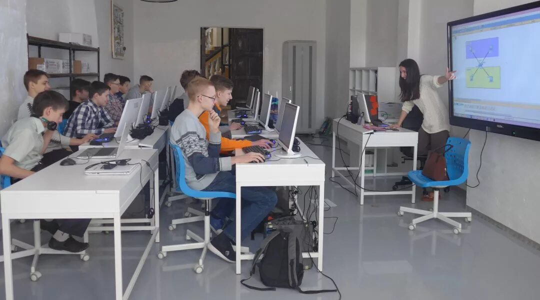 Г. Кванториум верхняя пышма. Верхняя пышма успенский проспект 2г. Технопарк кванториум верхняя пышма. Кванториум пышма.