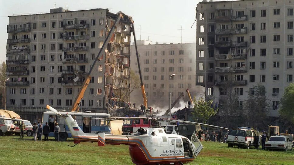 Взрывы жилых домов в москве 1999. Взрыв на улице Гурьянова 1999. Взрыв на улице Гурьянова и на Каширском шоссе.