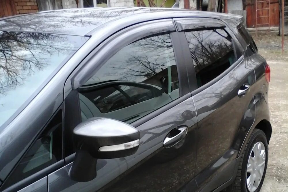 Дефлектор боковых окон ford focus 3. Cobra tuning m45300. Дефлекторы окон форд. Ветровики форд фокус 3 универсал. Ford focus 2 ветровики хром.