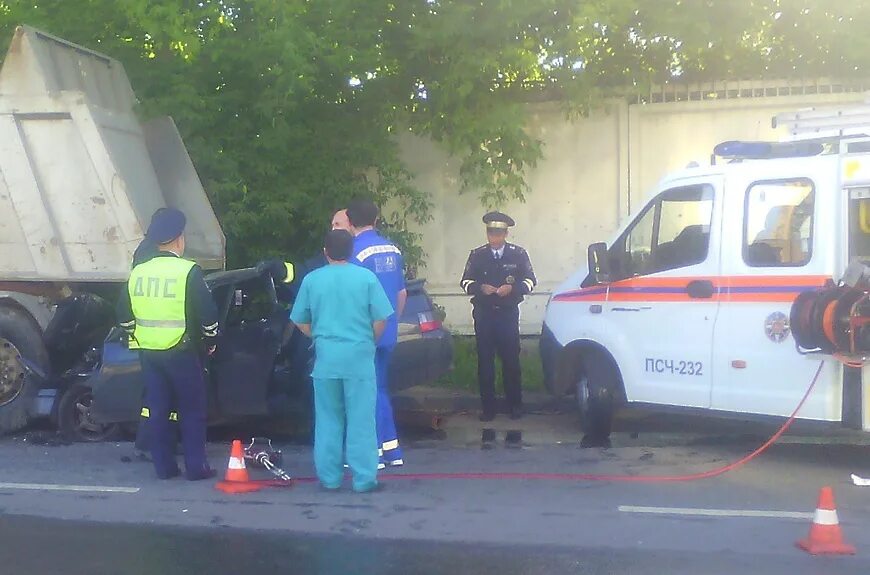 Авария в люберцах 30. Чп в люберцах. Пожар в люберцах сейчас. Мужчина упал из окна в люберцах. Котельники происшествия.