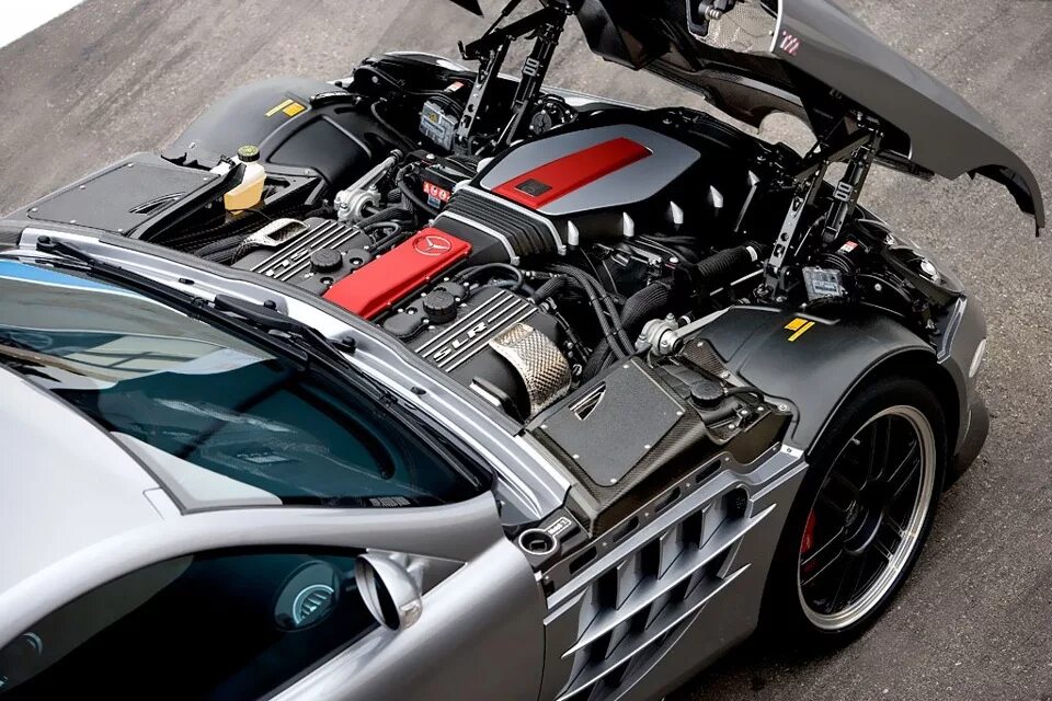 Dodge viper engine. Мотор феррари v12. Мотор от машины. Двигатель додж вайпер срт 10. Машина с хорошим мотором.