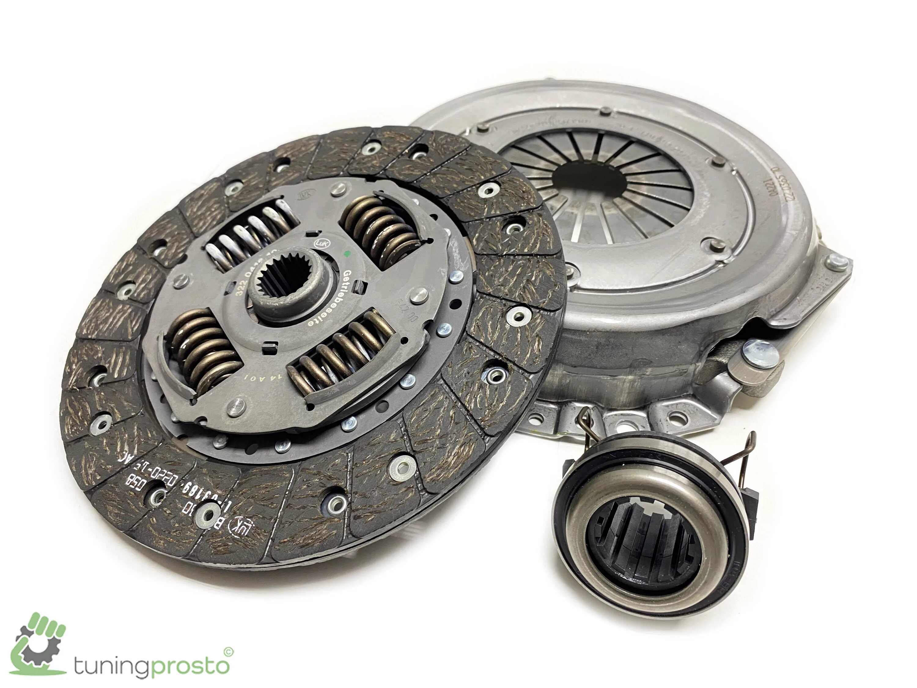 Сцепление ваз 2123. 826474 valeo. Комплект сцепления нива шевроле валео. Юкомплект сцепления валео рива шевроле. Сцепление ваз 2123.