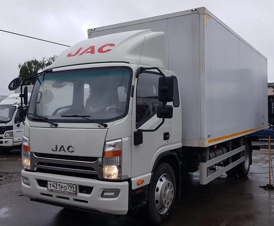 JAC n120 фургон. JAC 120. 10т Джак 120. JAC n120 черный.