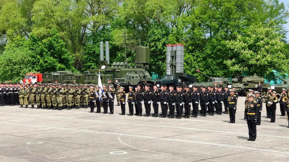 27 ноября 2012. Парад в Балтийске 2021 морской пехоты. Балтийский флот Балтийск парад. Парад в Балтийске 2022. Береговые войска Балтийского флота Калининград.