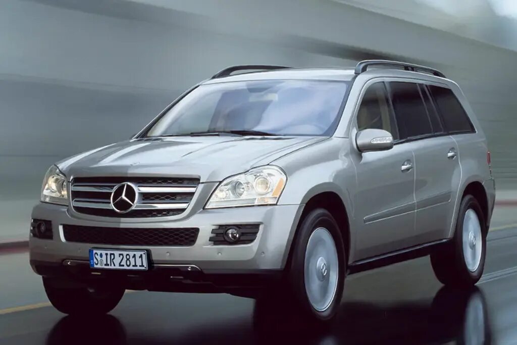 Характеристика mercedes gl. Характеристика mercedes gl. Mercedes ml 450 2010. Gl 570 мерседес. Мерседес-бенц gl500 4 matic 2007.