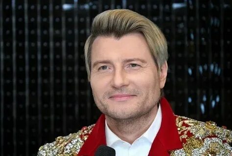 Әкесінің жасөспірім қызын сиқыған порно видеосы