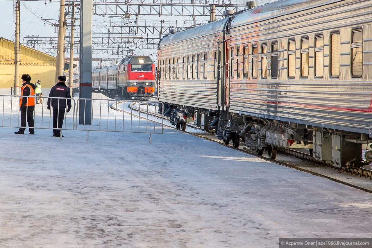 Ржд электричка новосибирск. Железная дорога Томск Новосибирск. Электричка Томск Новосибирск. Поезд Томск Новосибирск. Дневной экспресс Томск Новосибирск.