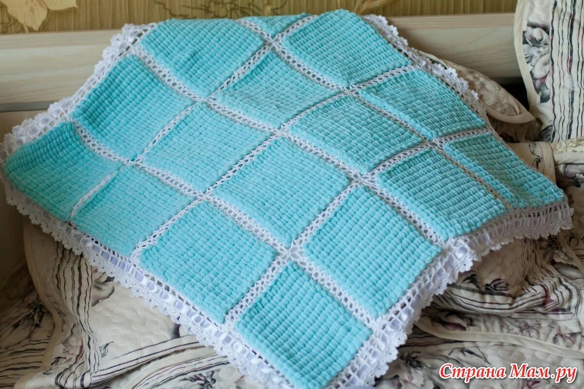 Кайма для детского пледа спицами. Плед вязаный для новорожденных. Детский плед из пряжи размер. Плед из помпонной пряжи для новорожденных. Alize softy plus плед.