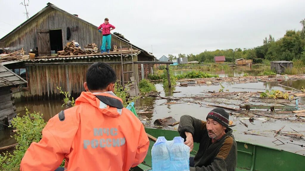 Выплаты наводнение пострадавшим. Выплаты пострадавшим от паводка. Забайкальский край наводнение 2018. Чита наводнение 2022 сейчас. Паводок.