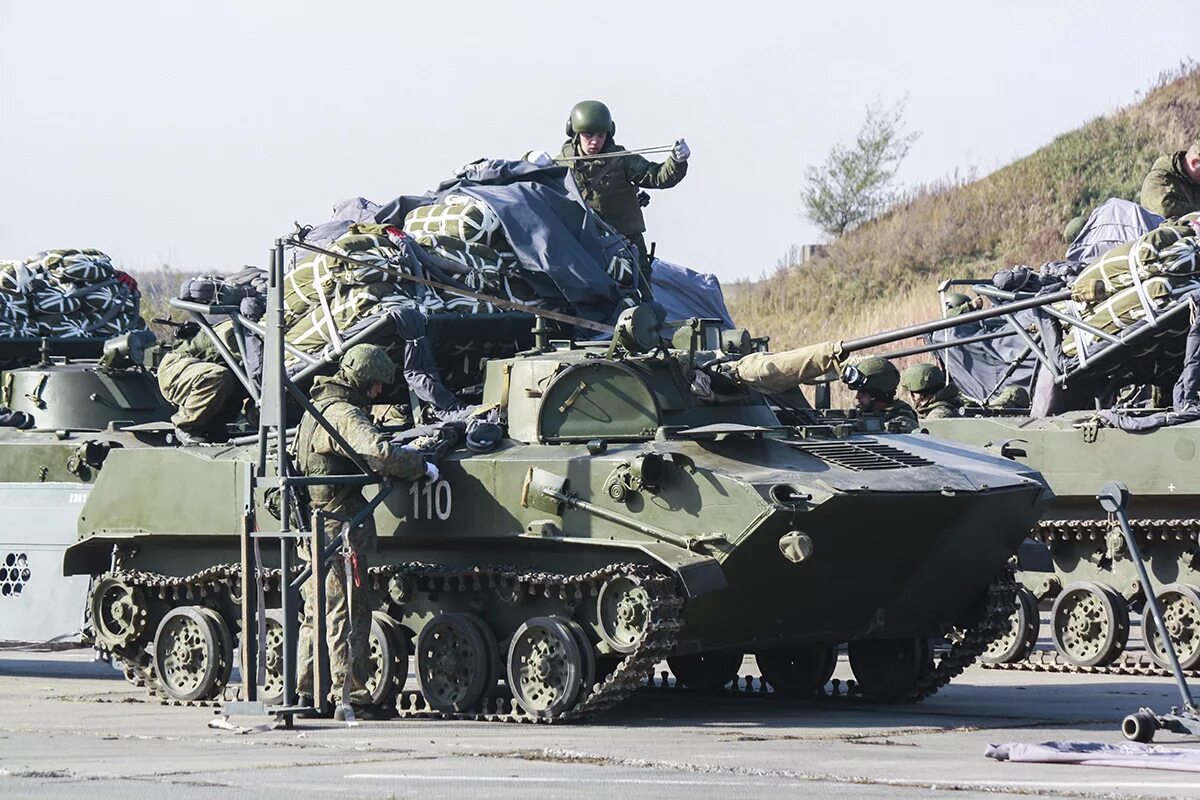 Бмд 4 вдв. Вооружение воздушно-десантные войска рф. Техника вдв бмд-2. Полигон вдв. Техника вдв бмд-1.