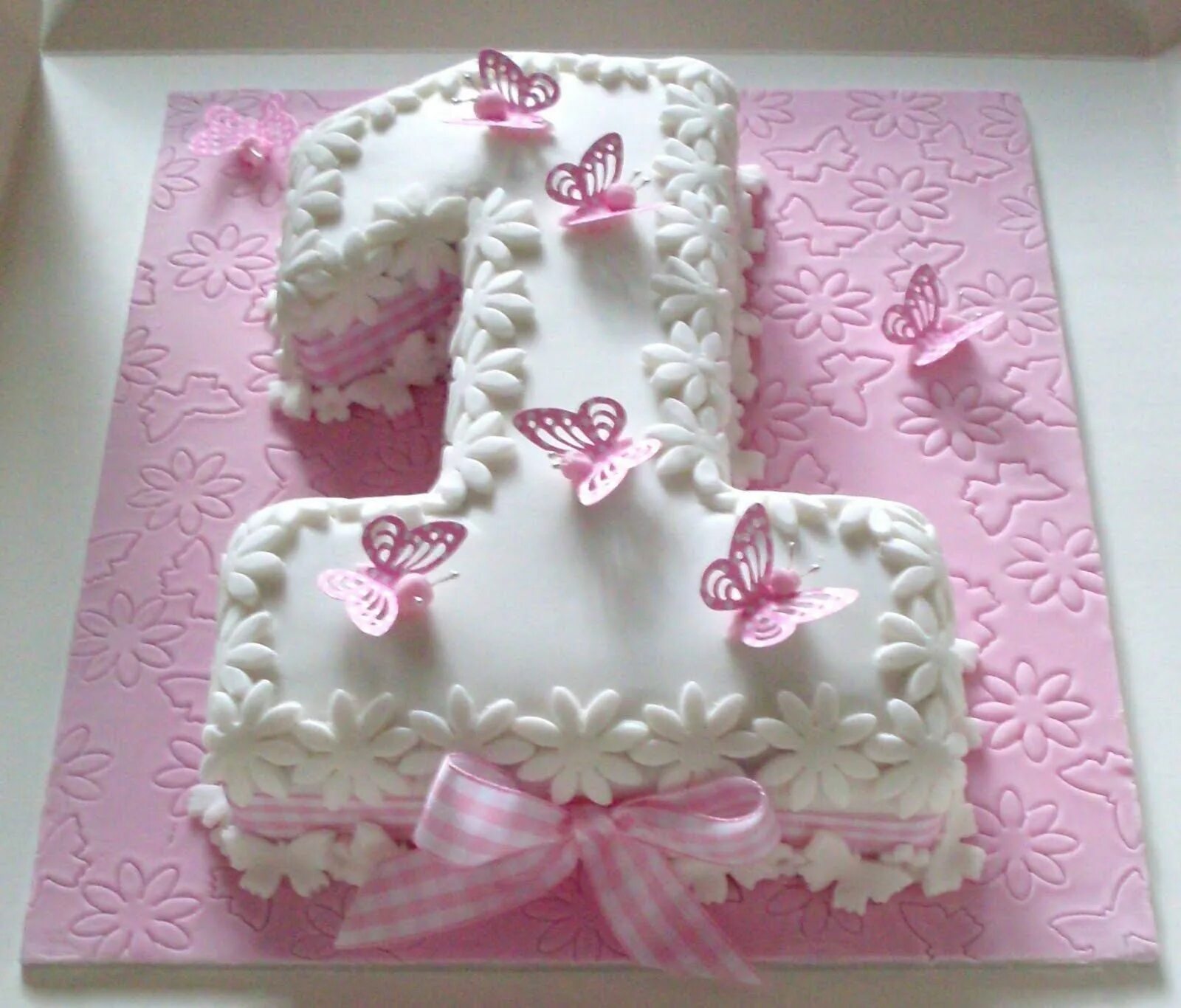 1 год день рождения цифра. Торт для девочки 1 годим. Тортик на годик девочке. Торт на1 годик дл евляки. Тортики на день рождения для девочек 1 год.