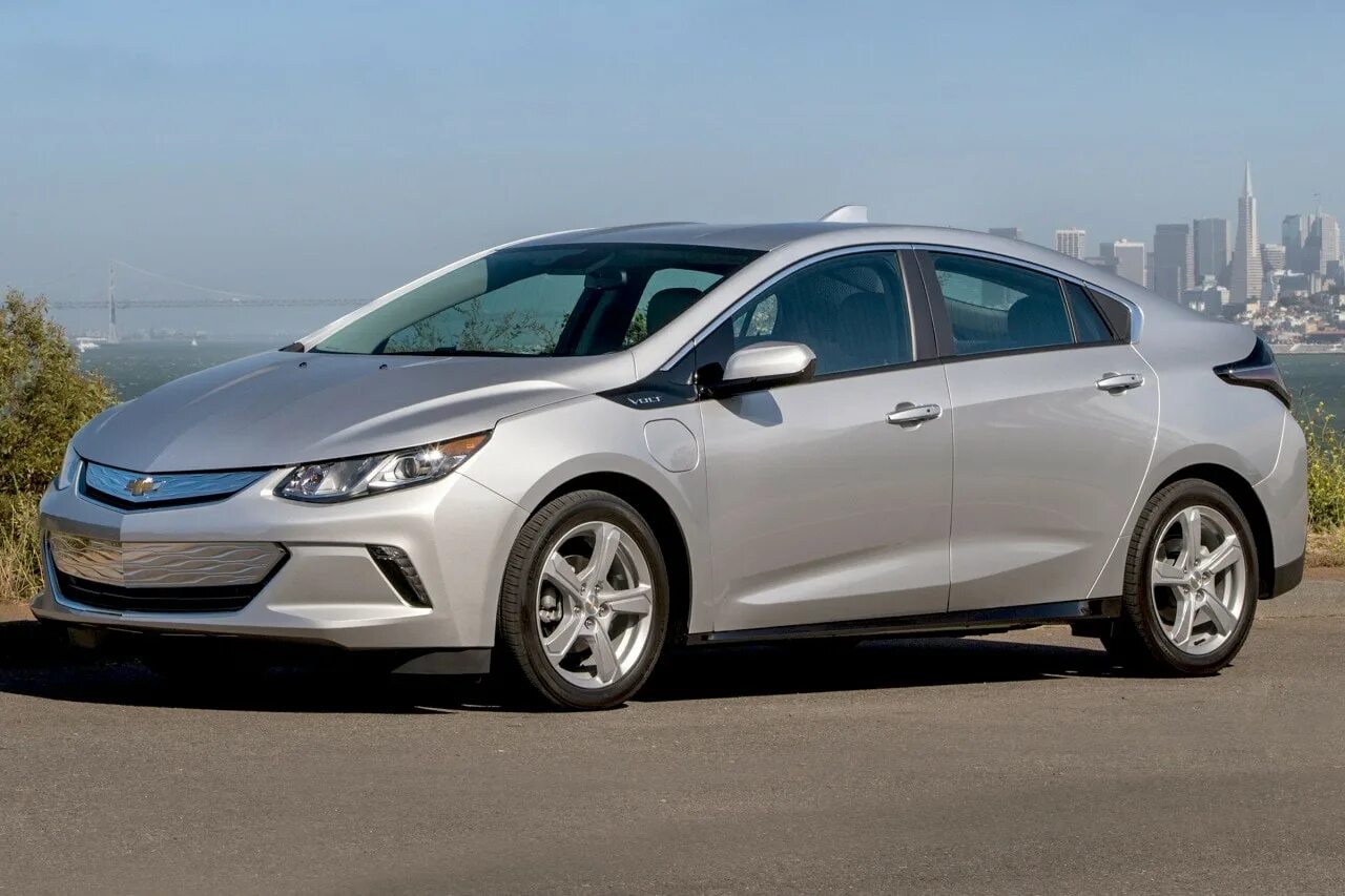 Chevrolet Volt 2017. Chevrolet Volt 2018. Chevrolet Volt 2. Шевроле вольт 2017 хэтчбек. Volt 2017