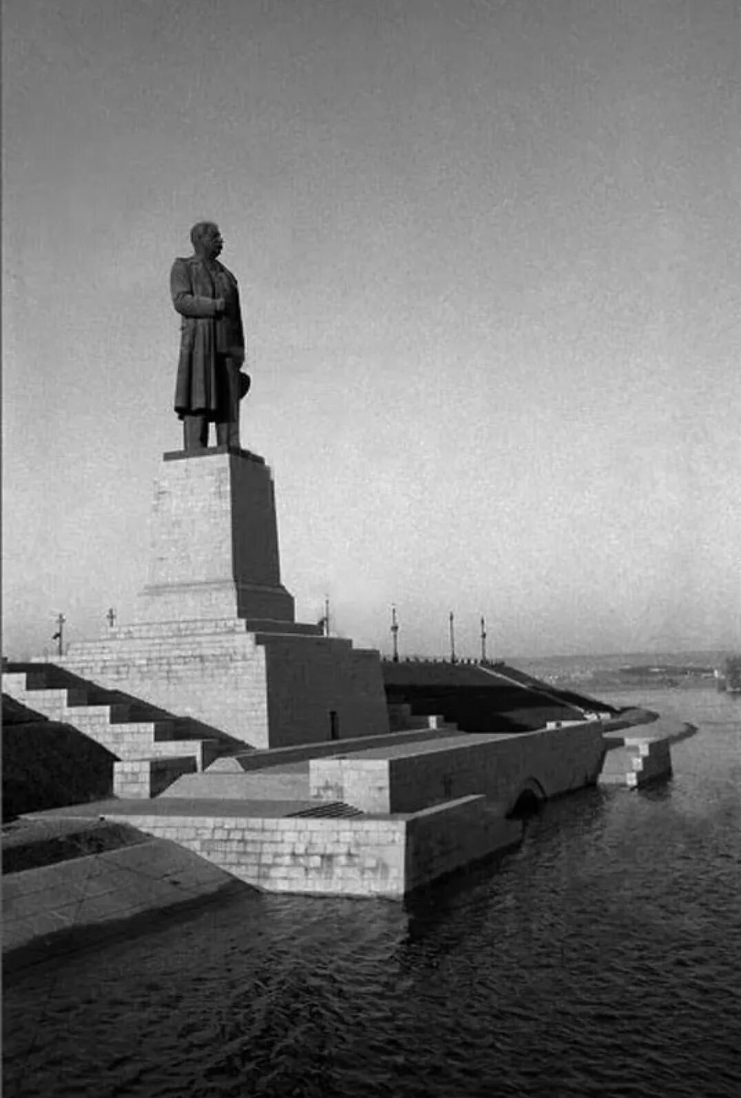 К юбилею Сталинопада (Алексей Борзенко) / Проза.ру