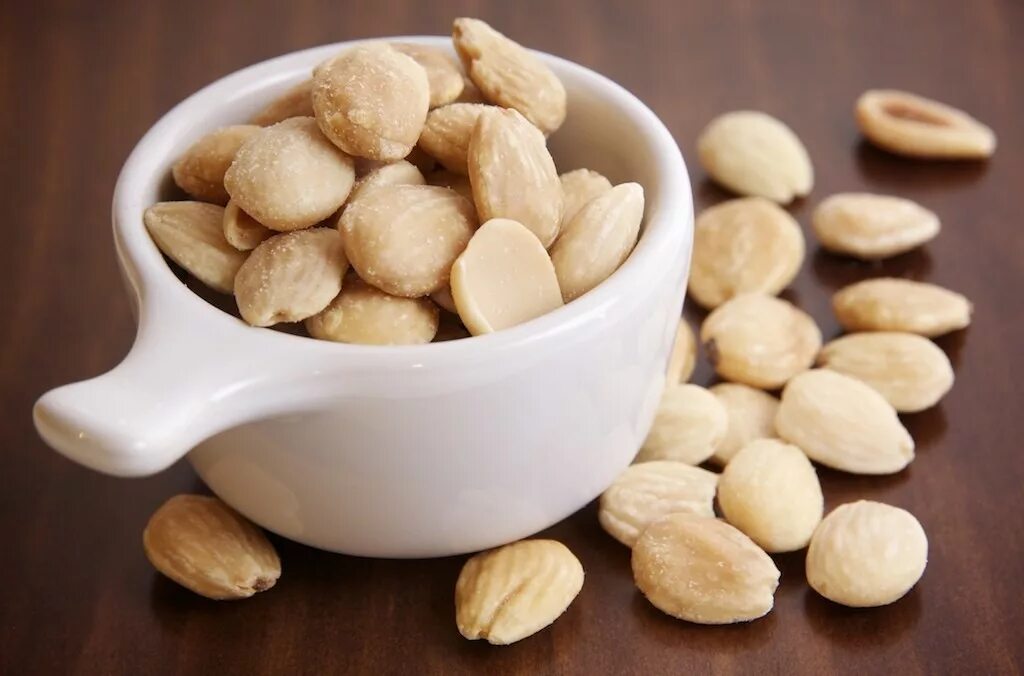 Орехи польза и противопоказания. Миндаль marcona. marcona almonds. орехи испании. испания миндальные орехи.