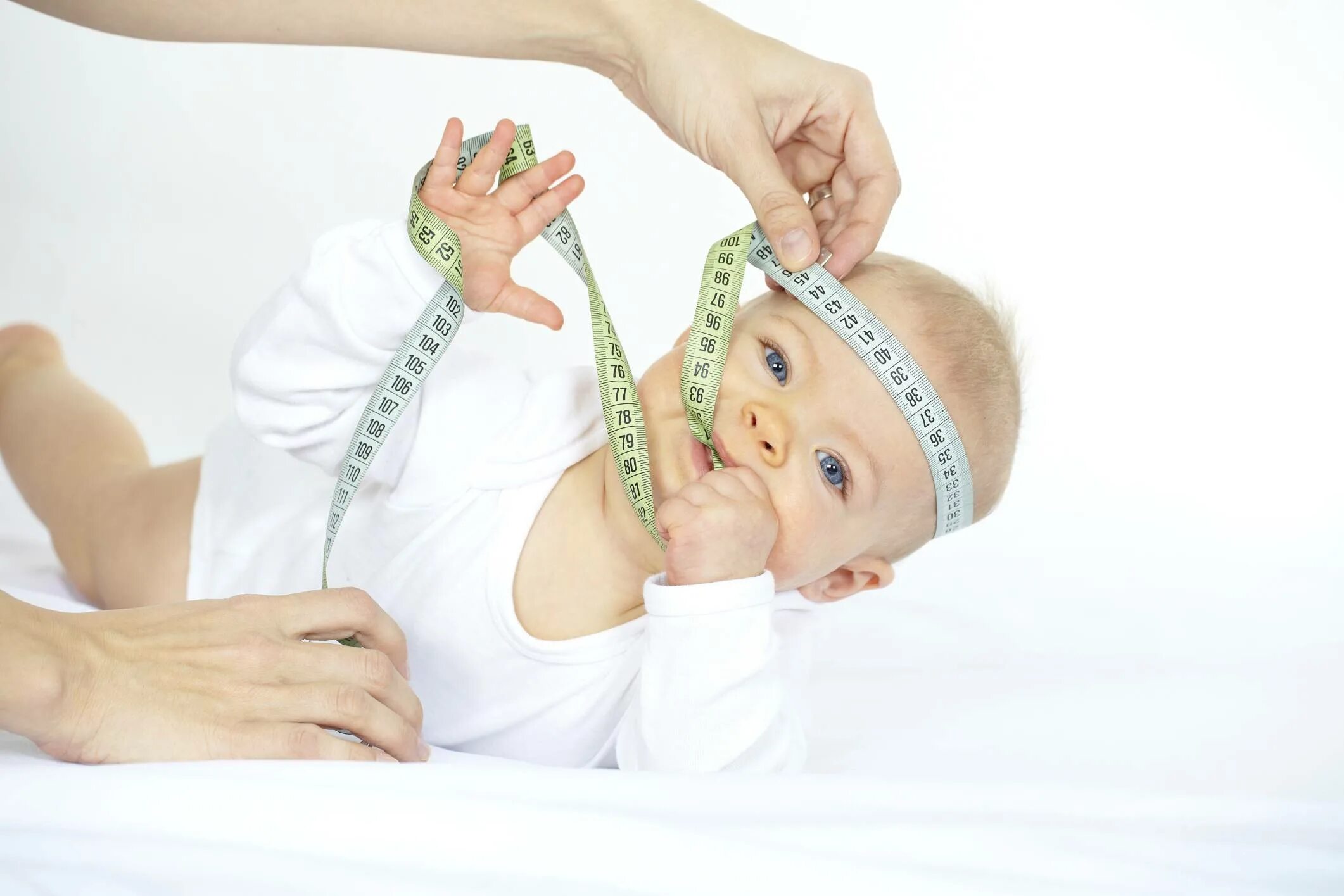 Алгоритм измерения окружности головы. Измерение окружности головы у детей. Измерение роста ребенка. Измерение роста новорожденного. Измерение окружности головы грудного ребенка.