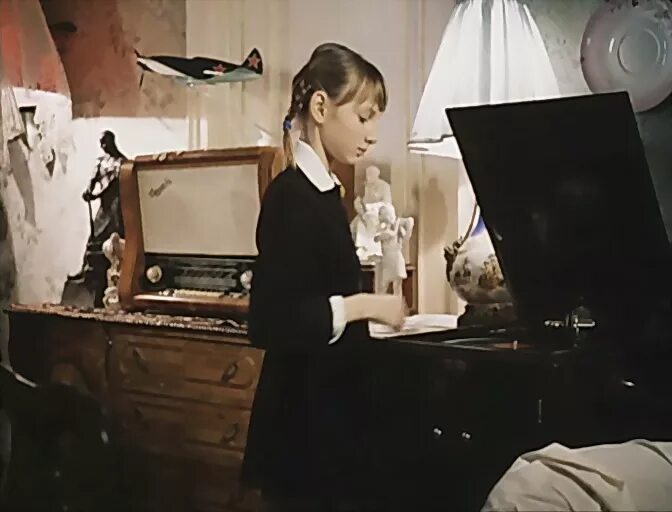 Фото: Нежный возраст / Скриншот фильма "Нежный возраст" (1983) #1415035