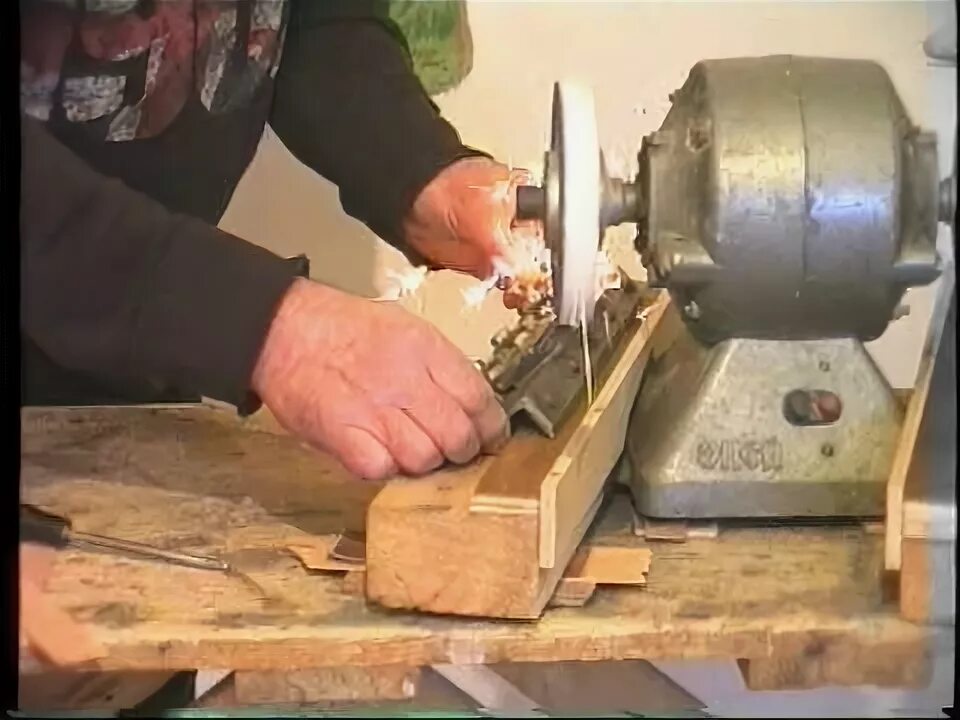 Как точить ножи на станке видео