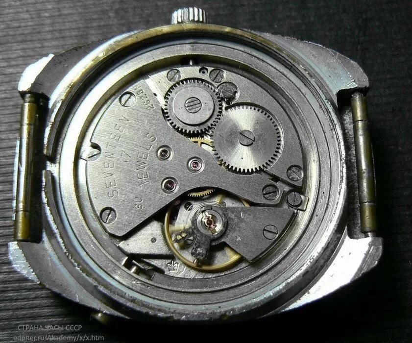 Механизмы часов полет 2414. 1 с будильником. Полет 17 камней , механизм 2628н. Механизм часов полет. Механизм хронограф 3133 часовой вал.