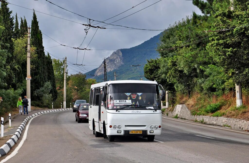 Автобус Ялта Ялта Ялта. Автобус Бахчисарай Ялта. Автобус Ялта Симферополь. Автобус Алушта Ялта.