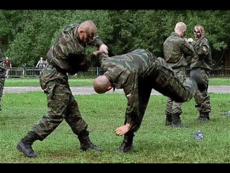 Рукопашный бой спецназа. Рукопашный бой спецназа. Тренировки спецназа альфа. Спецназ россии рукопашный бой. Арб спецназ.