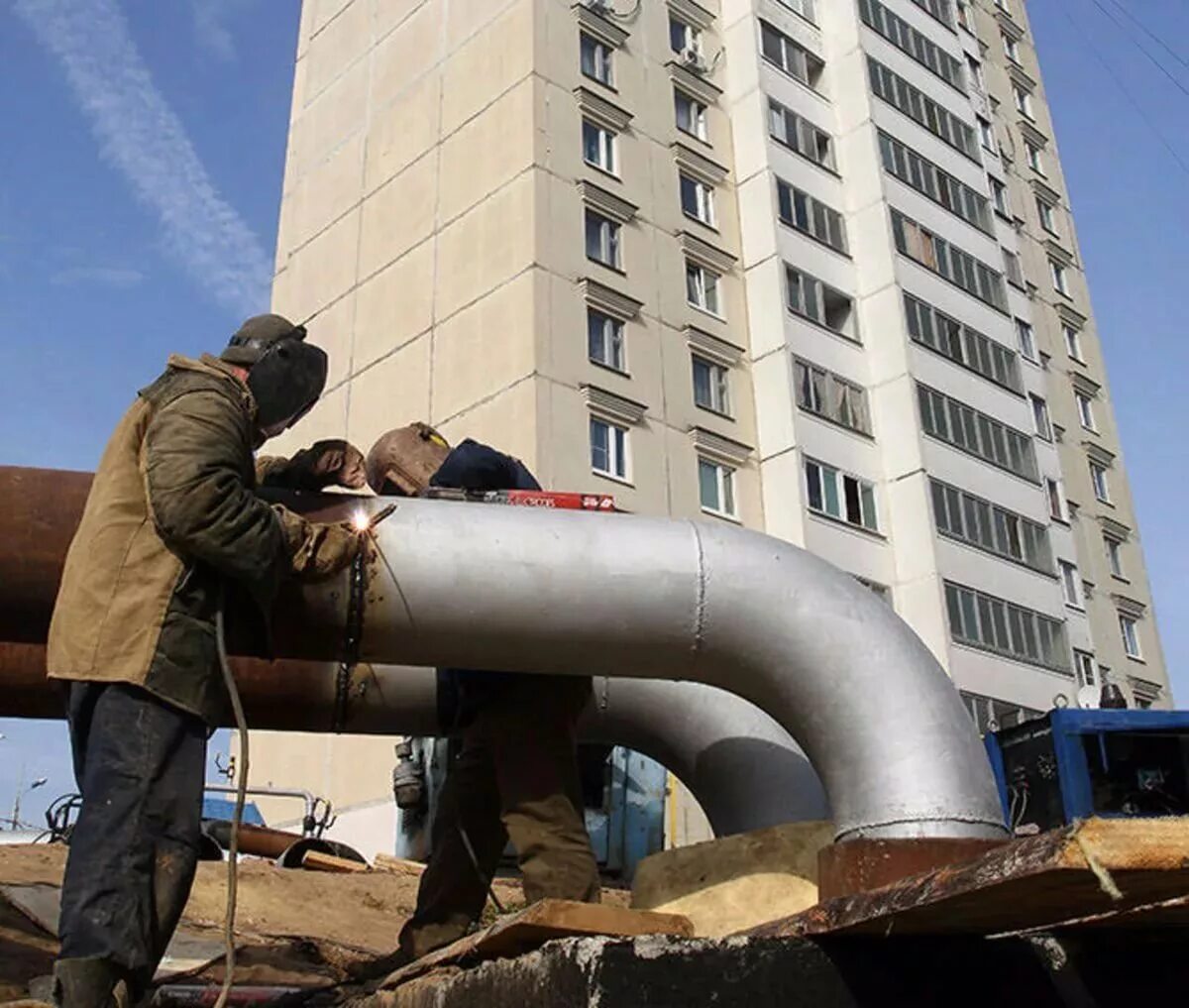 капитальный ремонт объектов коммунального хозяйства. кровля в многоквартирном доме. реконструкция теплосети. капитальный ремонт объектов коммунального хозяйства. ремонт тепловых сетей.